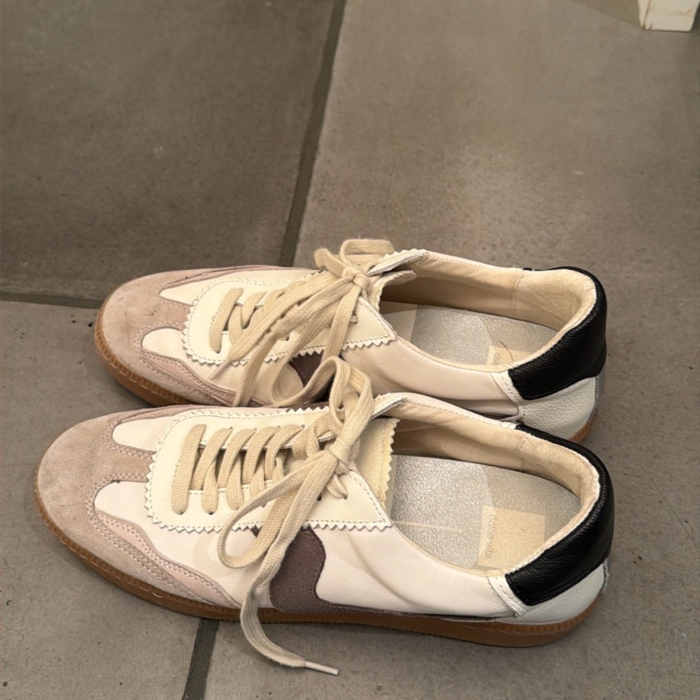 Dolce vita sneakers